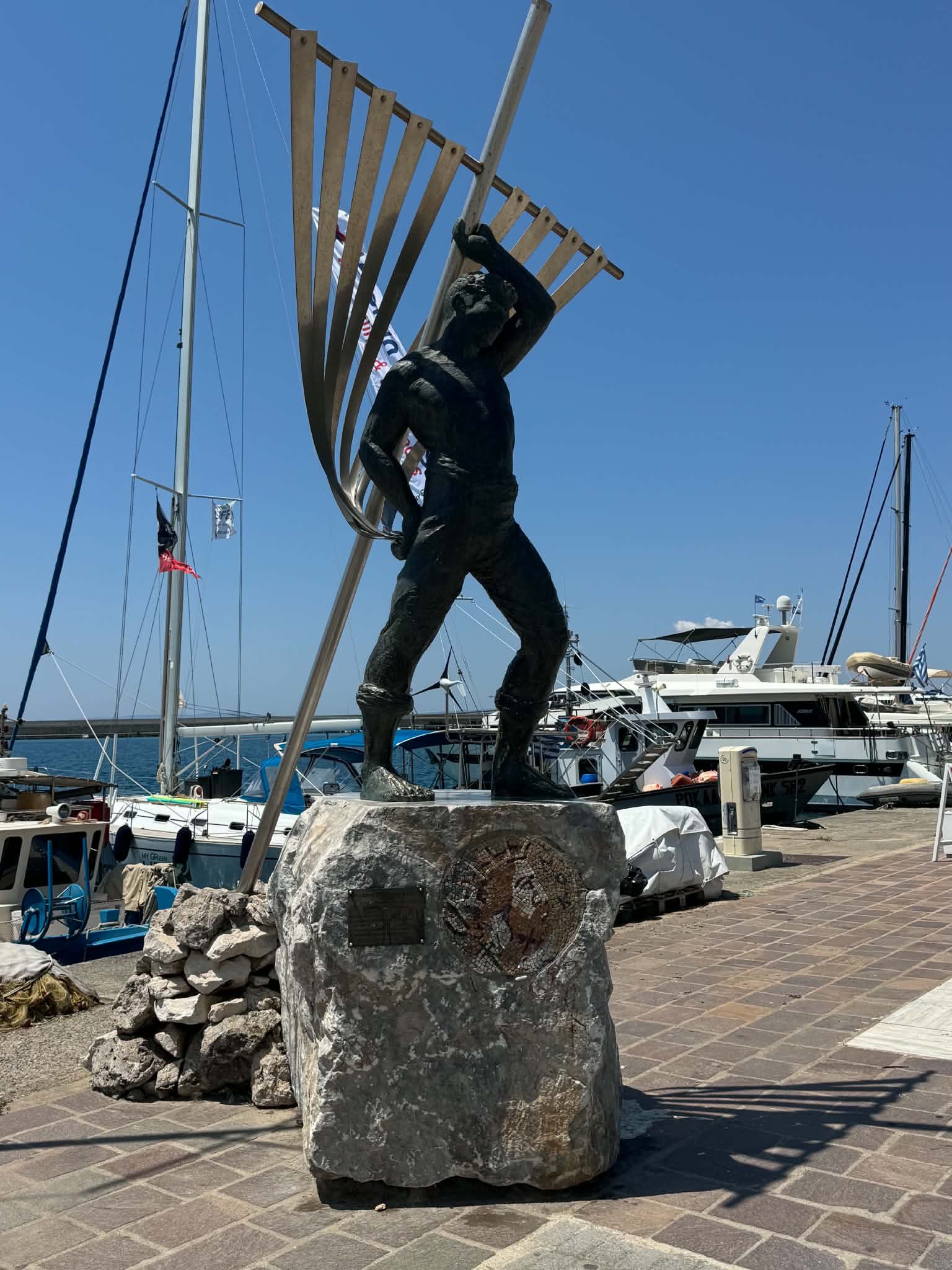 Monument to the Unknown Sailor